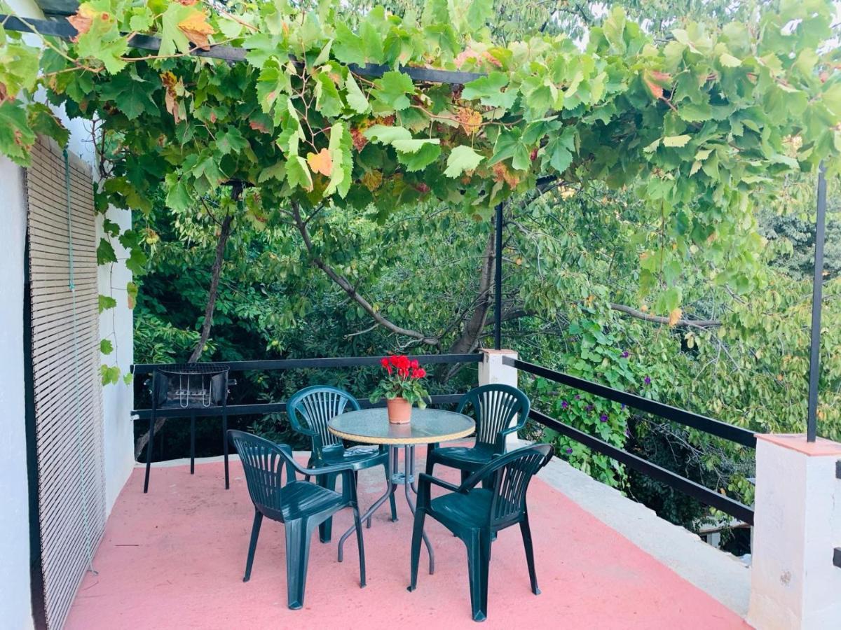 Barranco De La Salud Guest House Laroles Exterior foto